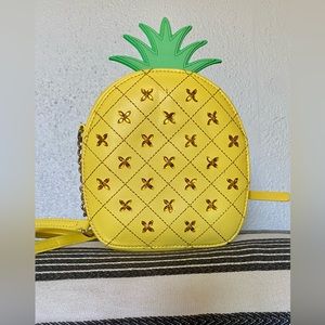 Kate spade pineapple shoulder bag. 🍍❤️